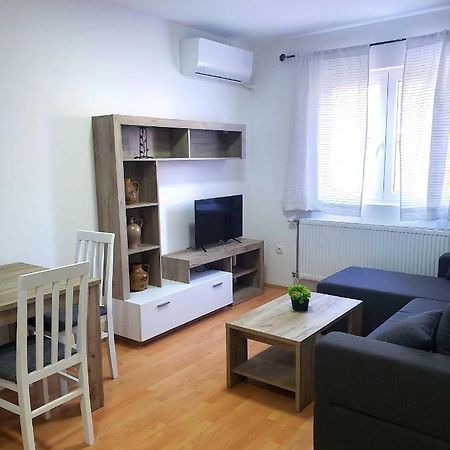 Aster Apartments Belgrad Zewnętrze zdjęcie